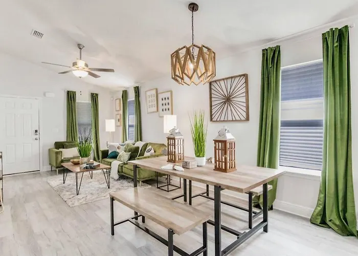 Holiday home Retreat At The Oasis *
